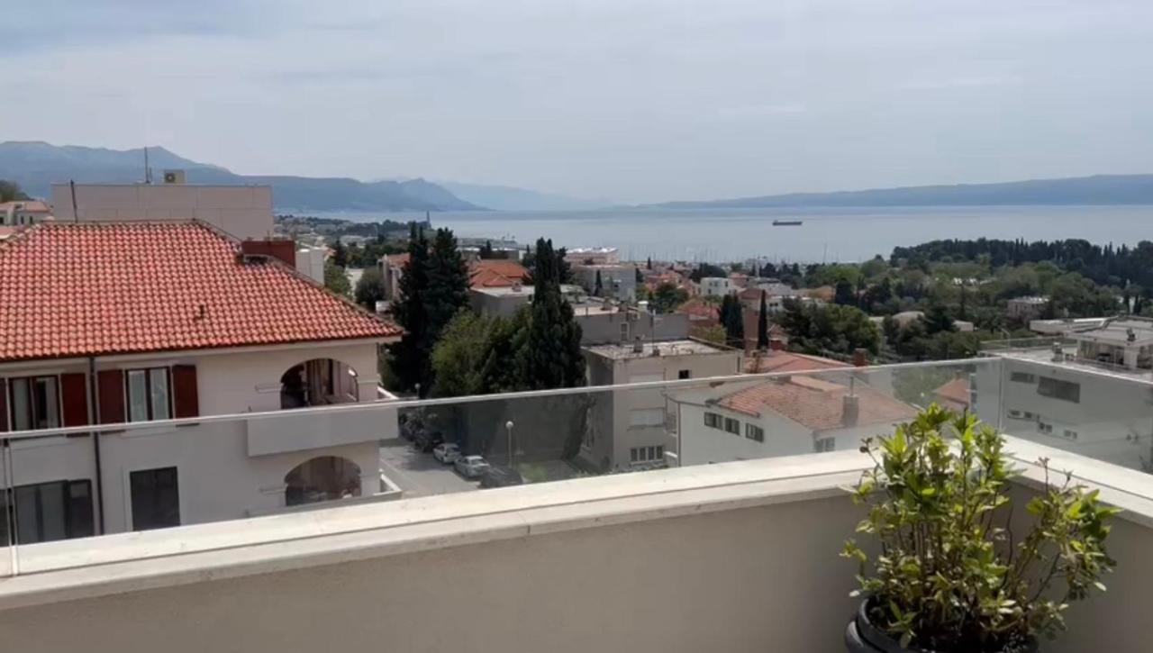 Splendid Split View Apartment Екстериор снимка